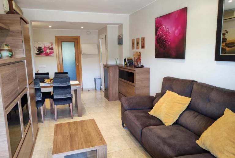 Appartement te koop gelegen in de urbanisatie Los Pinos  Playa de Aro