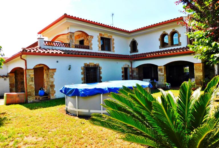 Encantadora casa con jardín y opción de piscina  Santa Cristina d'Aro
