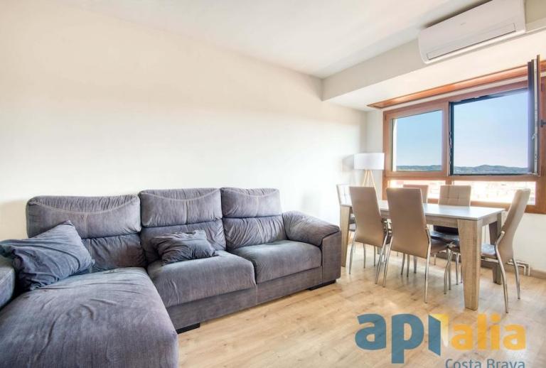 Apartamento cerca de la playa con 3 habitaciones  Palamos