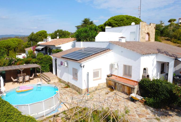 Vrijstaande villa met uitzicht op zee  Calonge